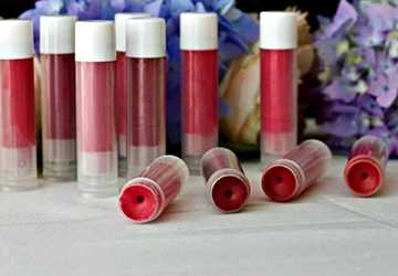 How to Create Homemade Lip Balms and Tints